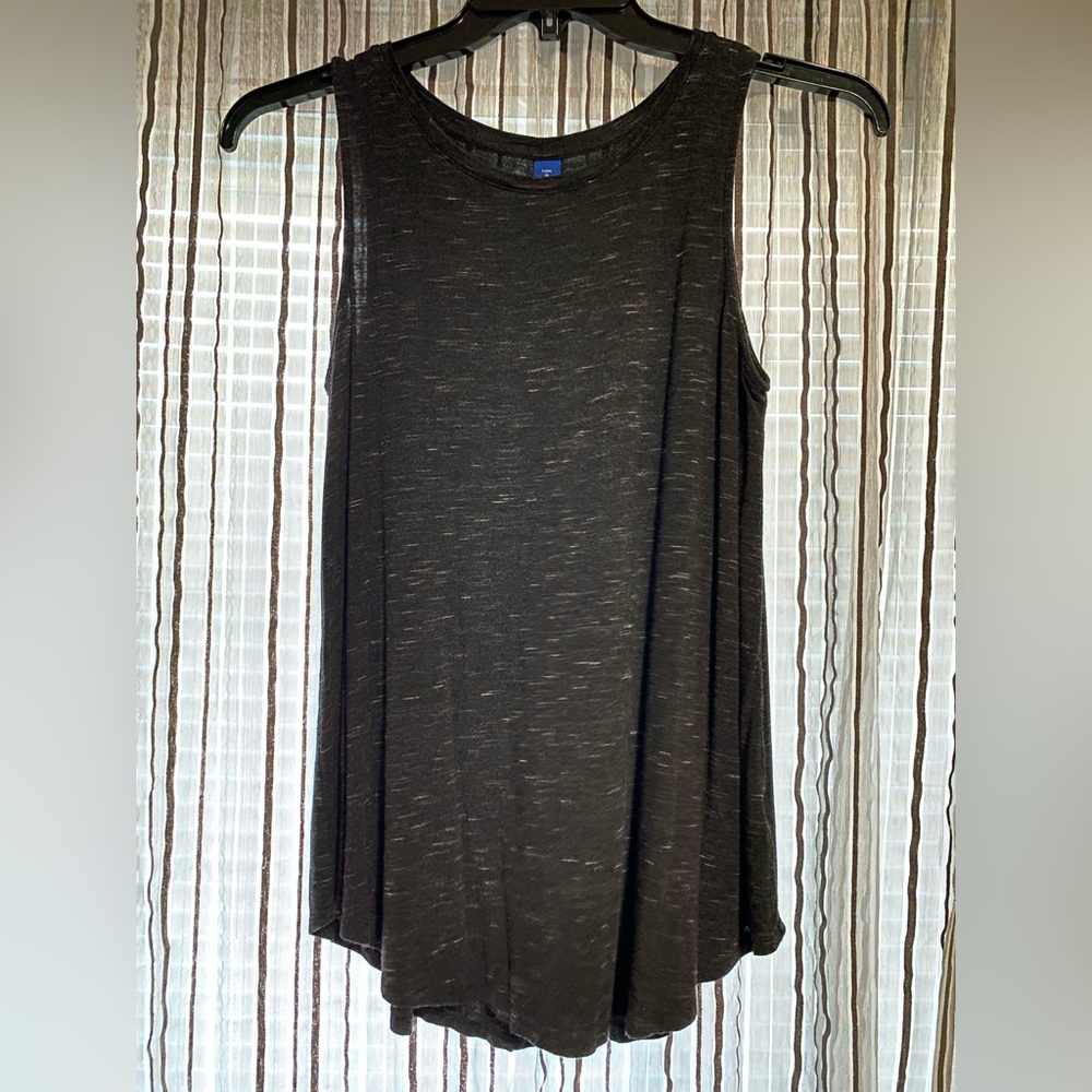 Black luxe flowy tank